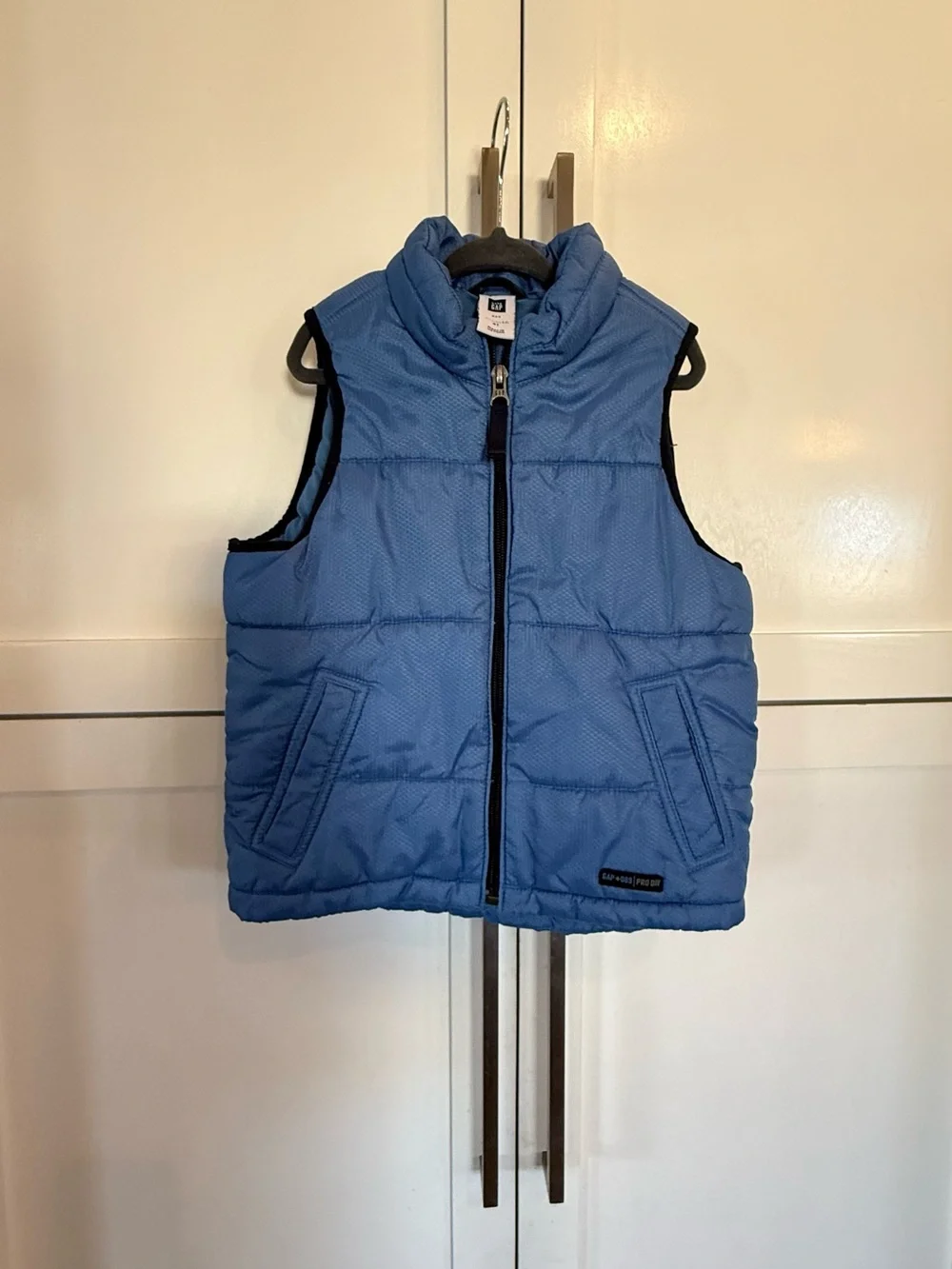 Gap Kids blue quilted vest 4T